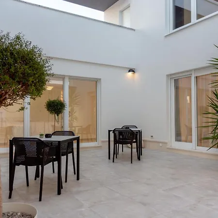 Bed and breakfast Fortis 4*