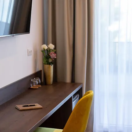 Bed and breakfast Fortis 4*