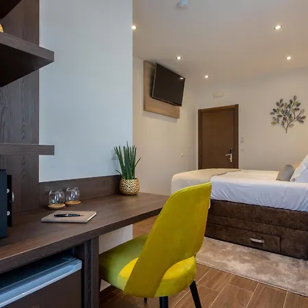 Bed and Breakfast Fortis Τρογκίρ