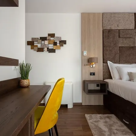 Couette-café Fortis 4*