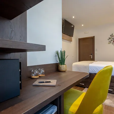 Couette-café Fortis Trogir