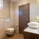 Fortis فندق مبيت وإفطار