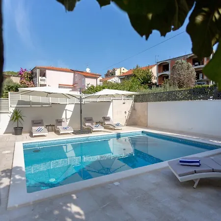 Fortis Nocleg ze śniadaniem