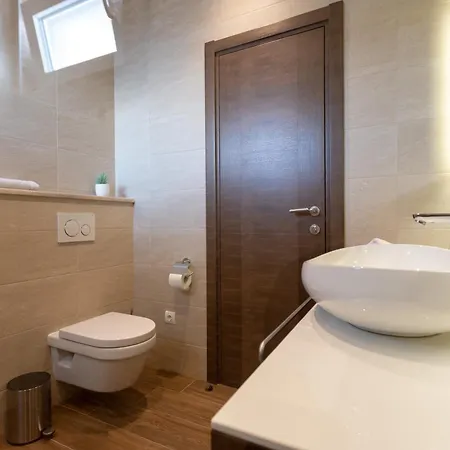 Fortis Nocleg ze śniadaniem Trogir